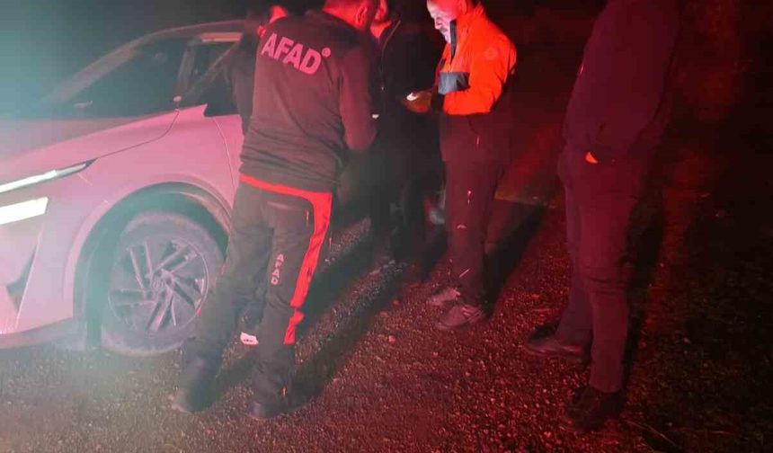 Yaylada mahsur kalan aile kurtarıldı