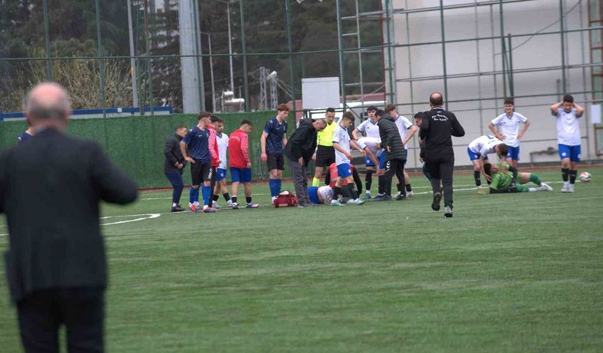 Sakatlanan takım arkadaşlarına üzüldüler, oyuna devam edemediler