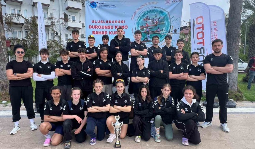 Rizeli gençler Durgunsu Kano Bahar Kupası'nda şehirlerini gururlandırdı