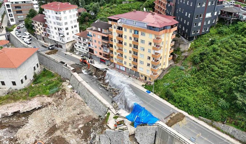 Rize'de çöken yolla ilgili tahliye edilen bina sakinleri 'Biz uyarmıştık' dedi