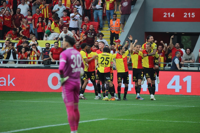 Göztepe FK 3 – 3 Çaykur Rizespor
