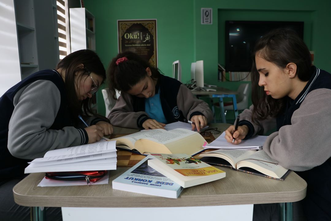 Bayburt'ta Öğrenciler 'Dede Korkut'u Hikaye, Şiir ve Resimlerle Anlatacak