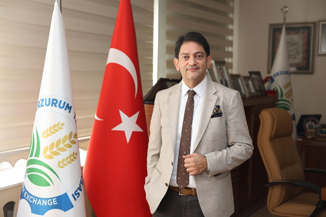 ETB Başkanı Oral Umut Dolu Bir Yıl Diledi