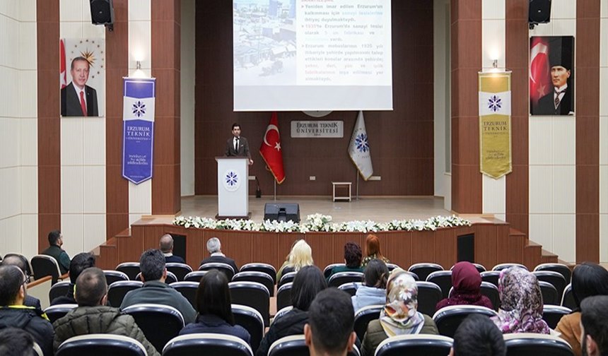 Erzurum’da Kalkınma Hamleleri Konferansı Düzenlendi