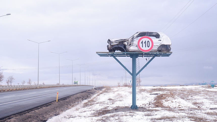 Güncel53002Erzurum'da Kazaları Önlemek Için İlginç Yöntem