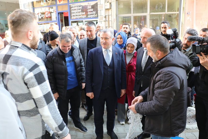 Gjitcjfw4Aazmyrbakan Osman Aşkın Bak 'Geliyoruz Yeniden Hizmete Devam, Yola Devam'