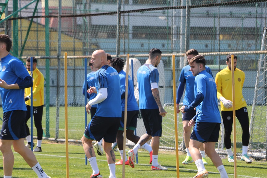 Aw179949 03Çaykur Rizespor, Antalyaspor Maçı Hazırlıklarını Sürdürdü