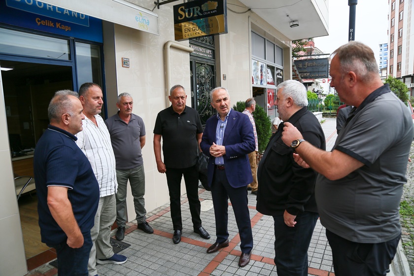 Güncel53538852299 1188733909955406 286820575782105467 Nrize Belediye Başkanı Rahmi Metin Esnaf Ve Vatandaşlarla İstişarede Bulundu