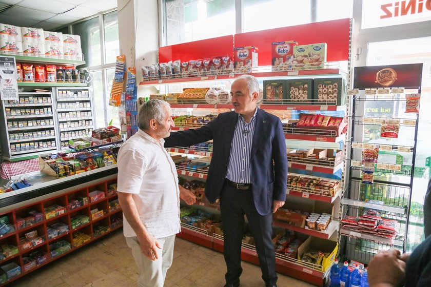 Güncel53539166737 1188733216622142 8895344670912351255 Nrize Belediye Başkanı Rahmi Metin Esnaf Ve Vatandaşlarla İstişarede Bulundu