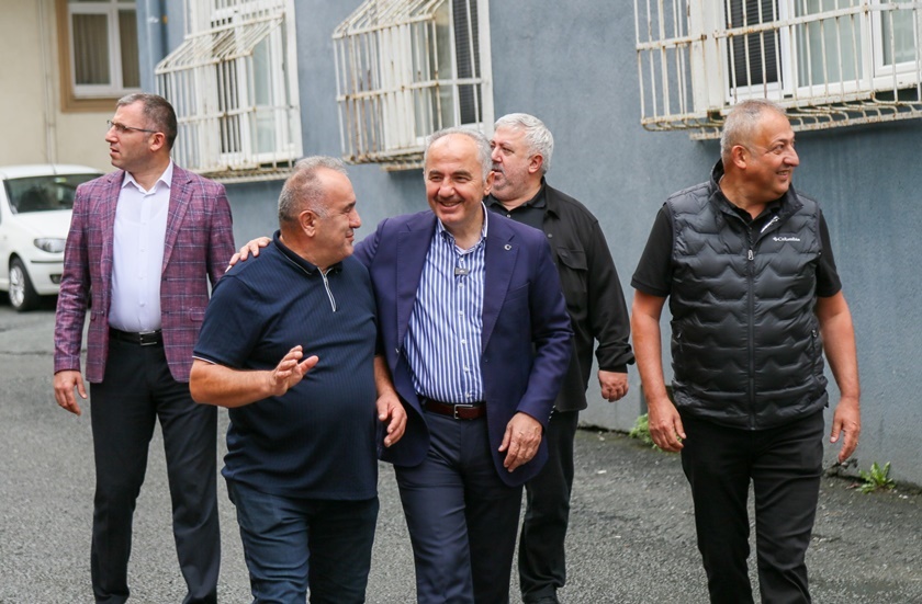 Güncel53539202199 1188732929955504 8613629791947547493 Nrize Belediye Başkanı Rahmi Metin Esnaf Ve Vatandaşlarla İstişarede Bulundu-1