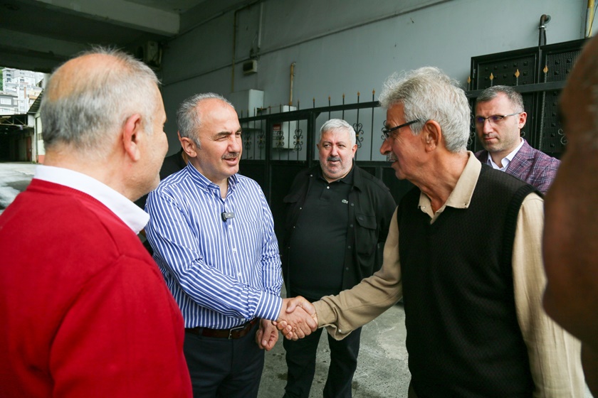 Güncel53539599076 1188734286622035 3073670780852679815 Nrize Belediye Başkanı Rahmi Metin Esnaf Ve Vatandaşlarla İstişarede Bulundu