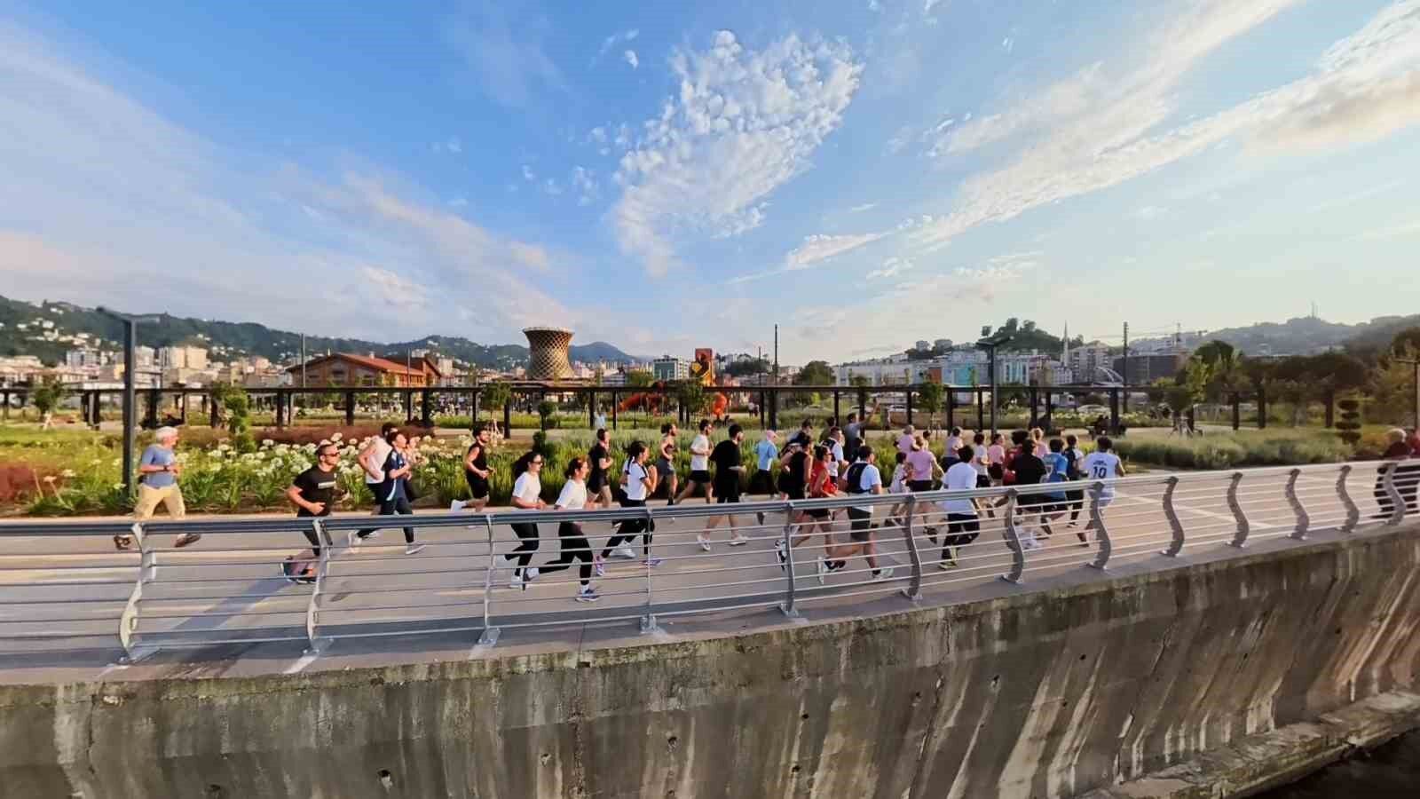 Rize'de 5 kilometrelik halk koşusu