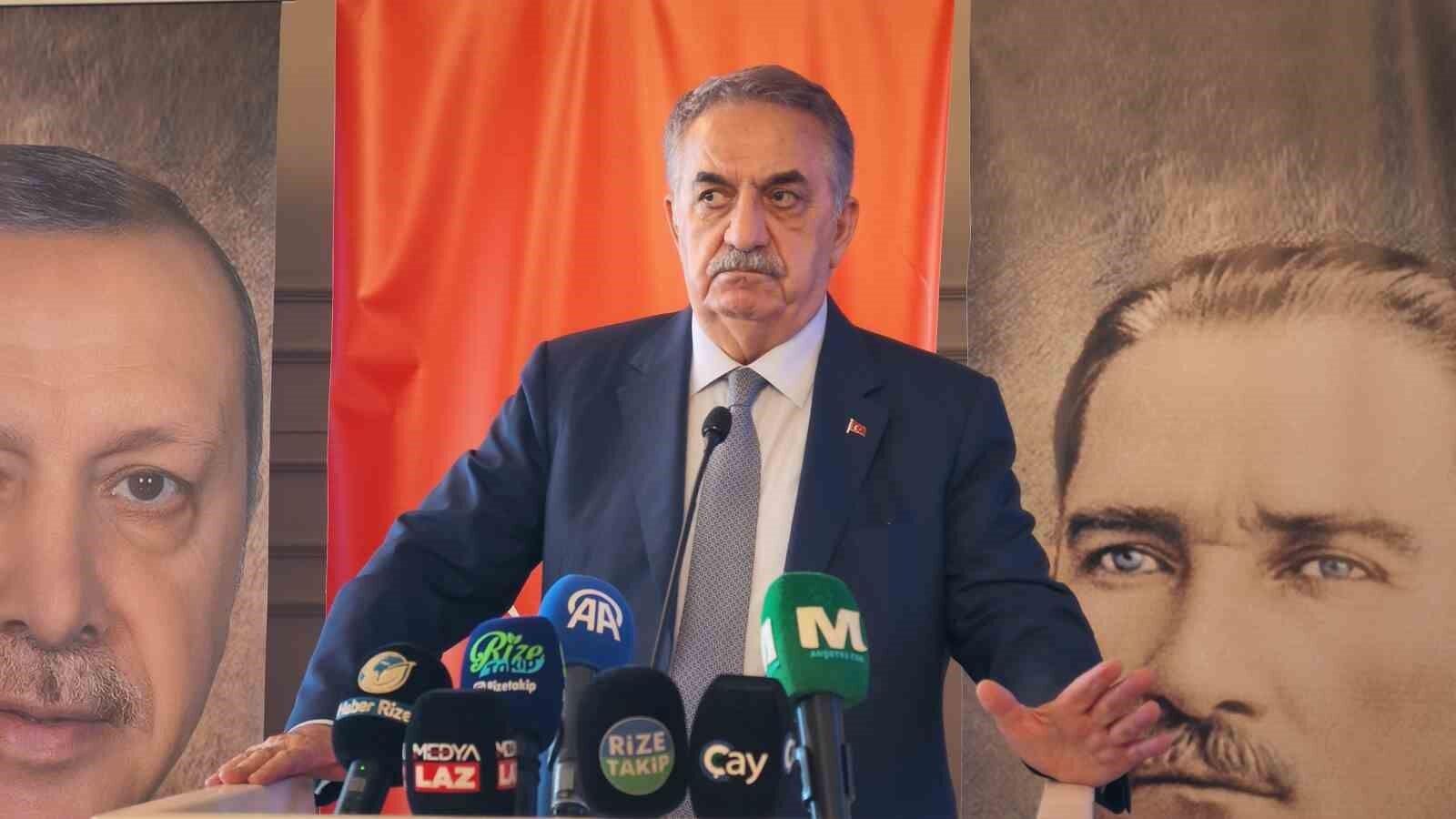 Hayati Yazıcı: 'Türkiye ayağındaki prangaları söküp atarak gücüne güç katacak'